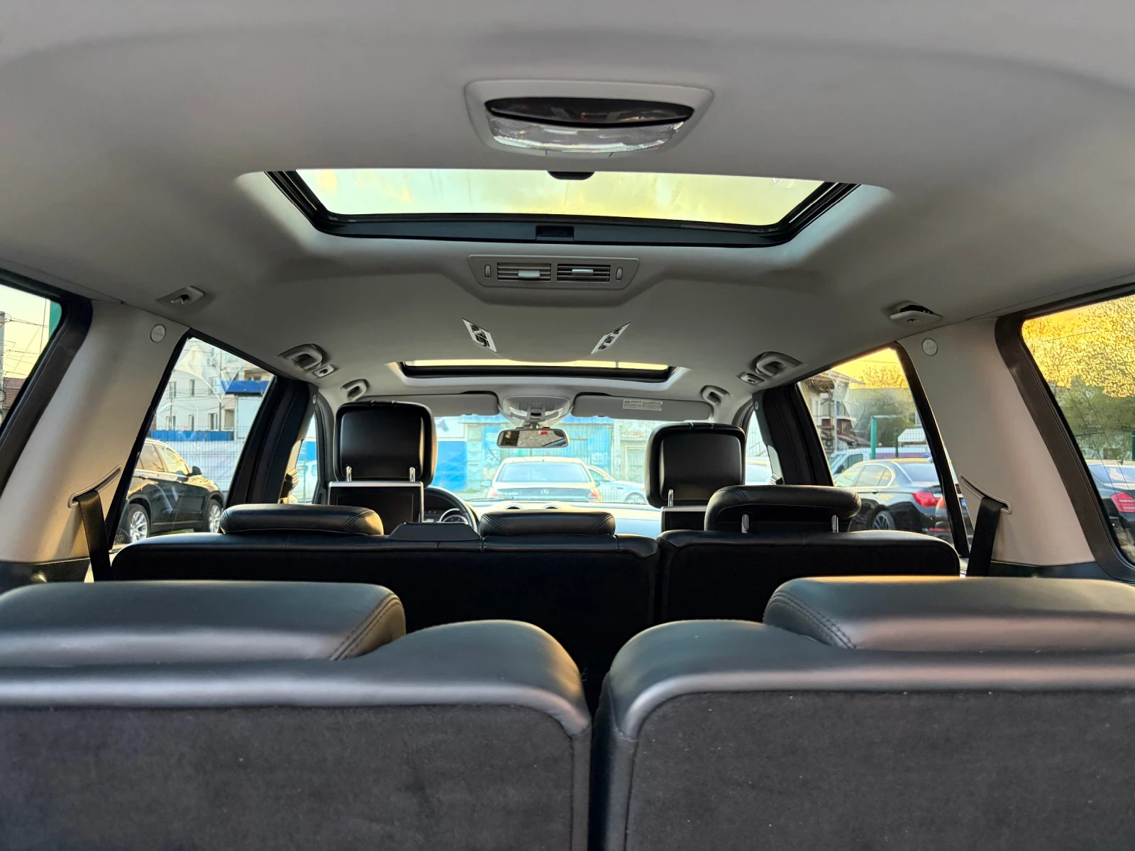 Mercedes-Benz GL 500 * AMG* , снимка 13 - Автомобили и джипове - 54241908