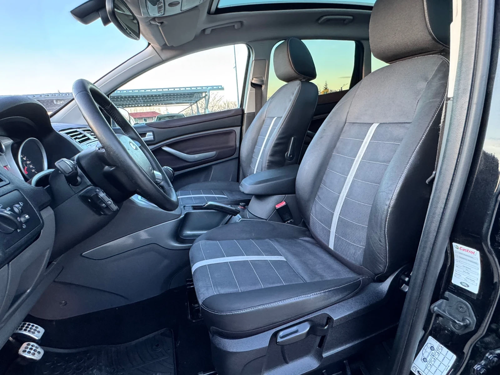 Ford Kuga 2.0TDCI ИТАЛИЯ, снимка 7 - Автомобили и джипове - 54443396