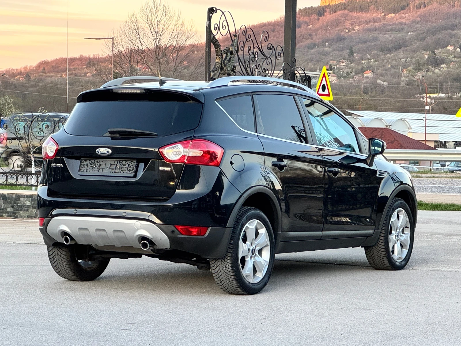 Ford Kuga 2.0TDCI ИТАЛИЯ, снимка 5 - Автомобили и джипове - 54443396