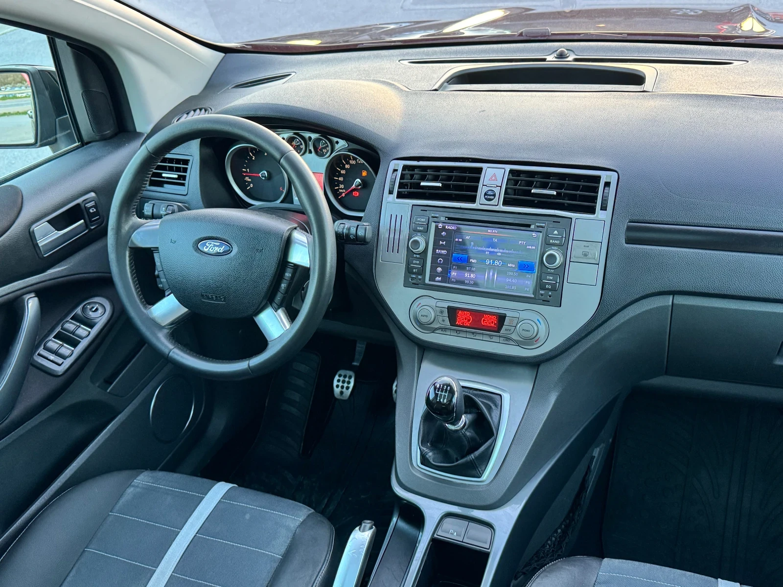 Ford Kuga 2.0TDCI ИТАЛИЯ, снимка 12 - Автомобили и джипове - 54443396