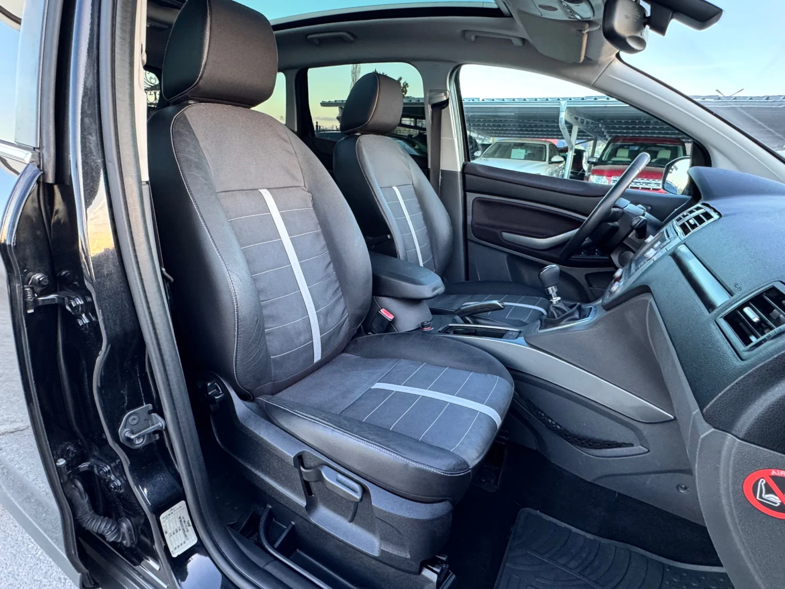 Ford Kuga 2.0TDCI ИТАЛИЯ, снимка 13 - Автомобили и джипове - 54443396