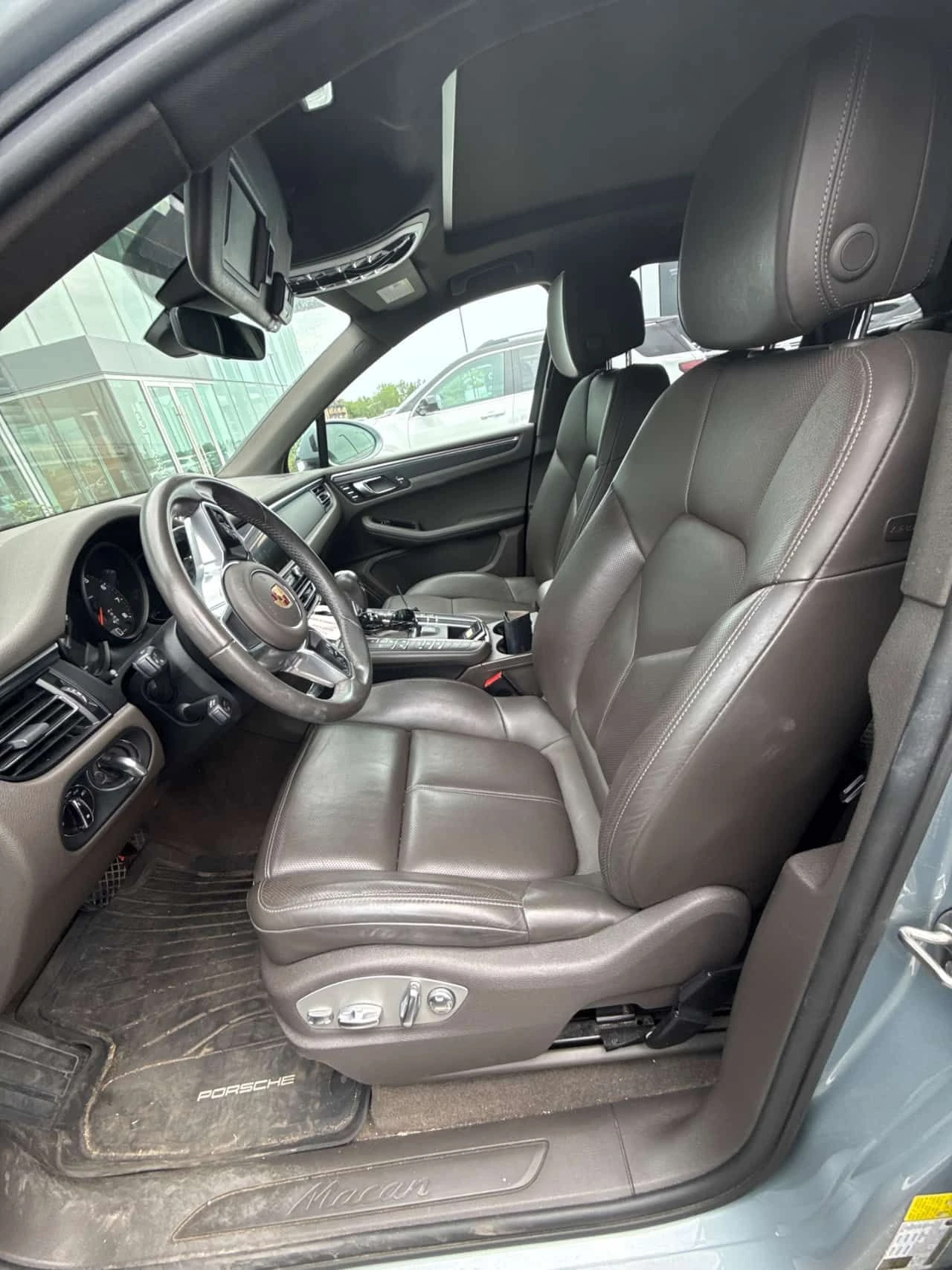 Porsche Macan * AWD * ОБДУХВАНЕ* ПАНОРАМА * КАМЕРА* , снимка 8 - Автомобили и джипове - 55527411