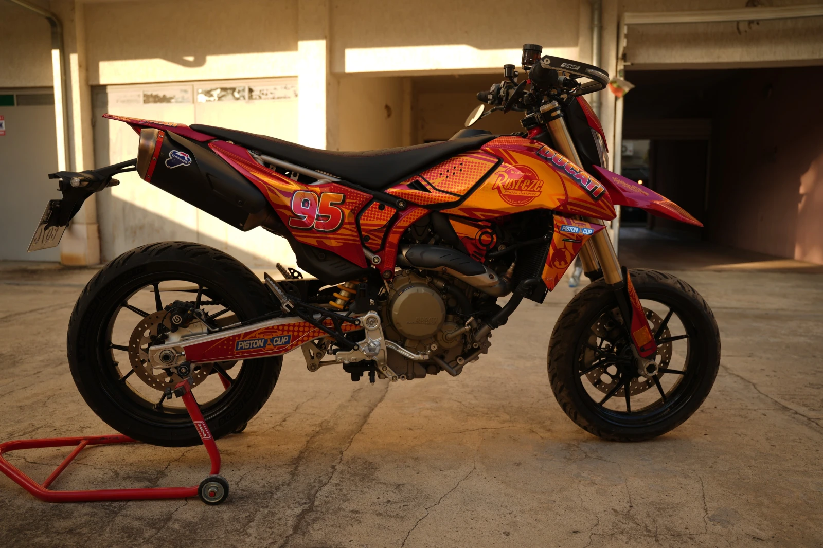 Ducati Hypermotard  698, снимка 3 - Мотоциклети и мототехника - 55679368