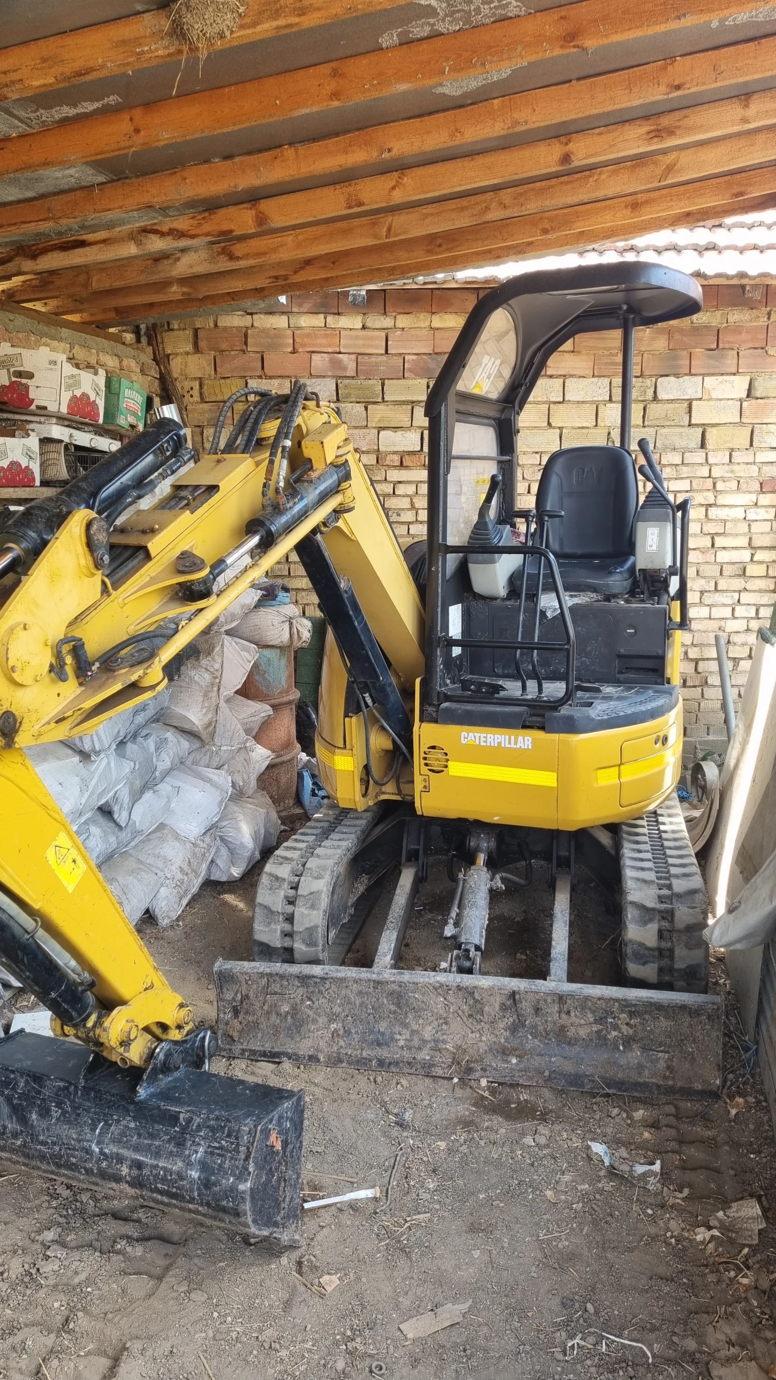 Багер Caterpillar 302C sr джойстици - изображение 7