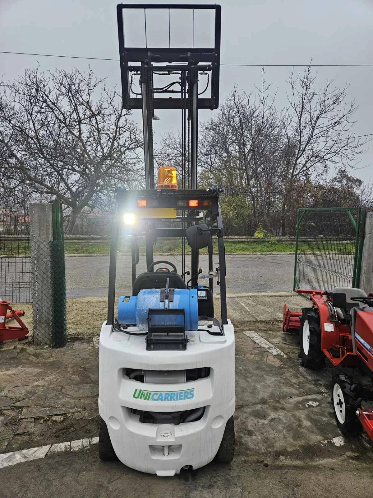 ������� Nissan | Mobile.bg � ����������� 3