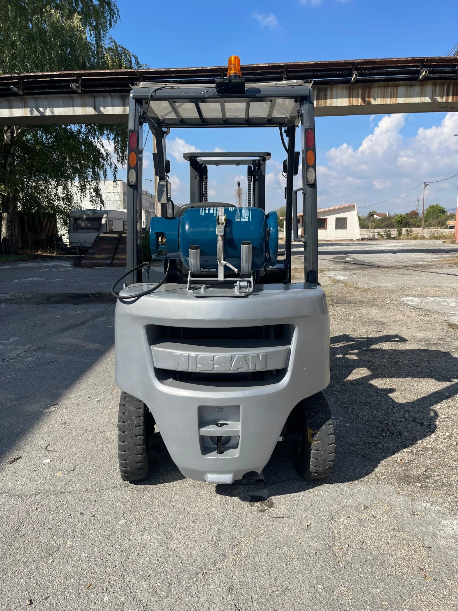  Nissan | Mobile.bg   6