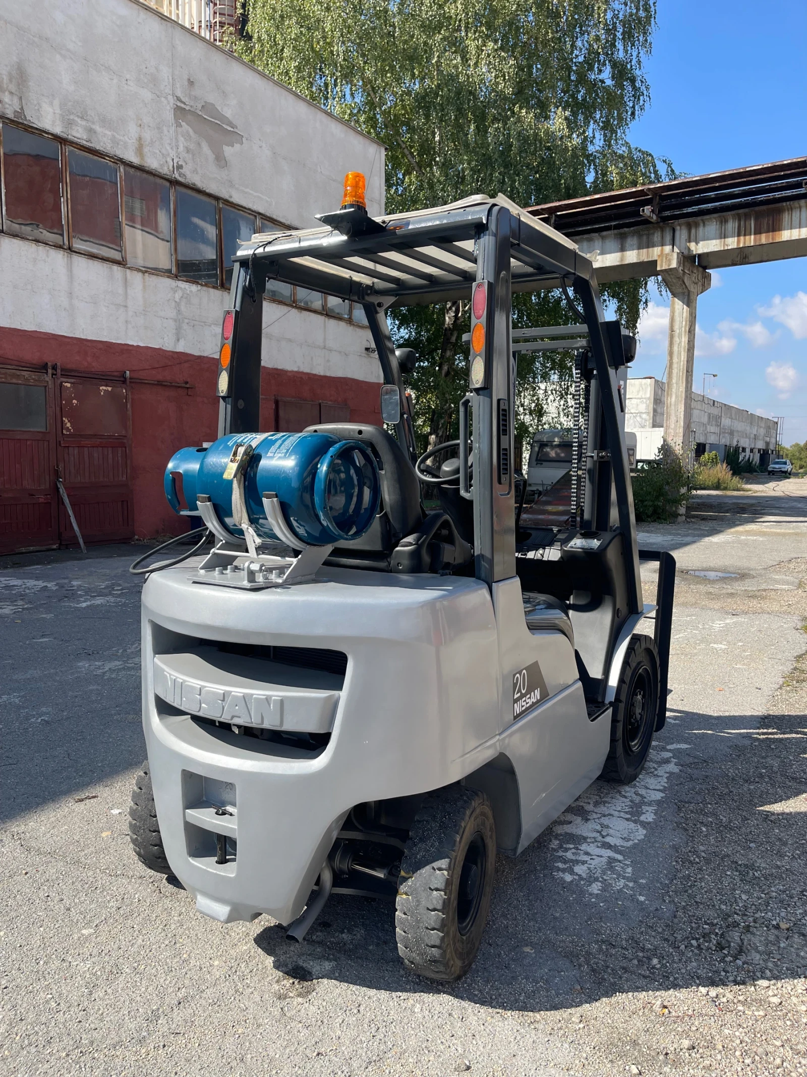  Nissan | Mobile.bg   5