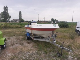 Лодка Собствено производство, снимка 1 - Воден транспорт - 41358838