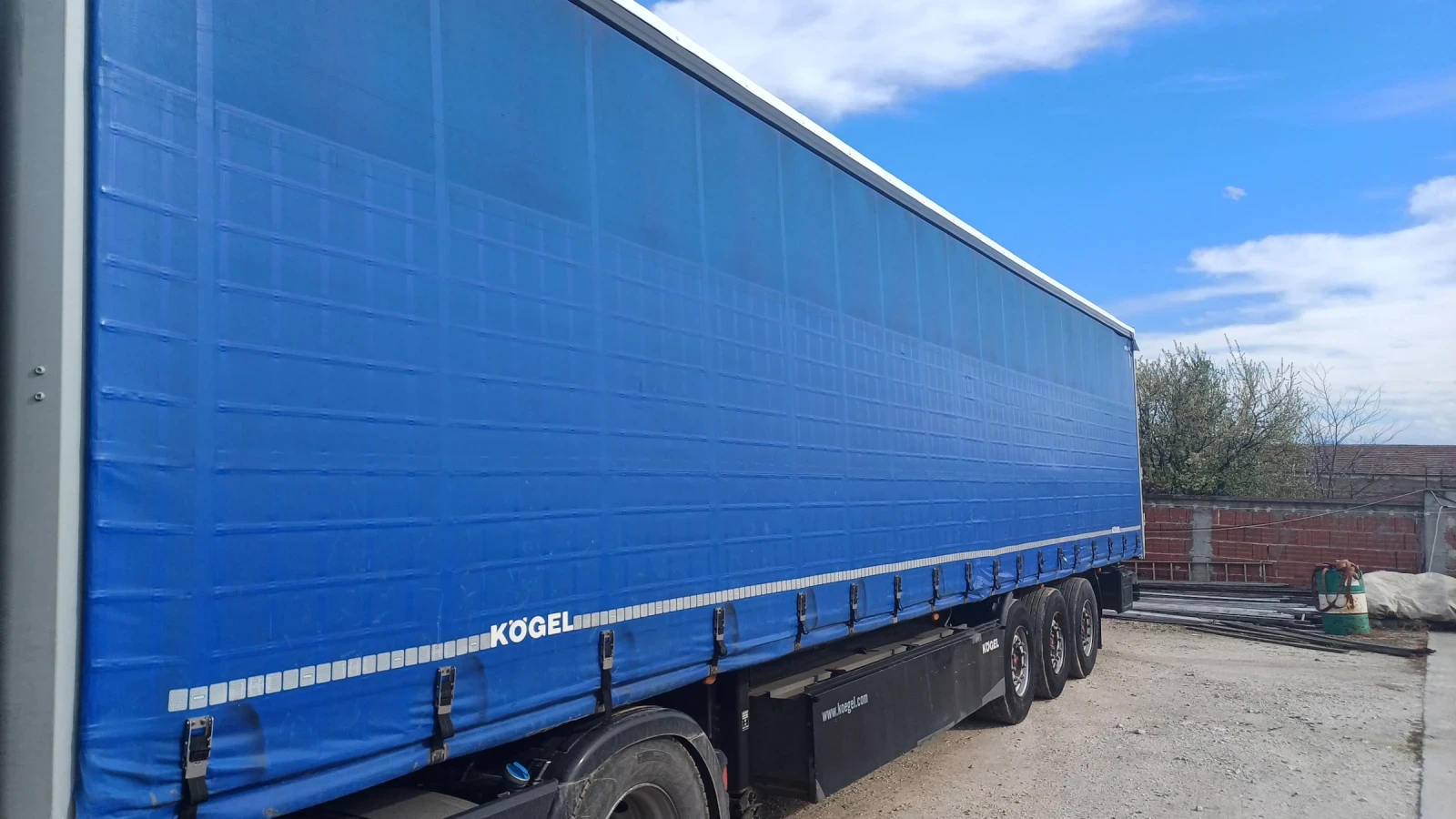 Полуремарке Koegel SN24 Стандартно 