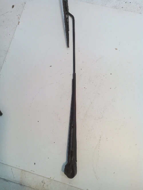 Предно дясно рамо чистачка за Рено Меган Сценик