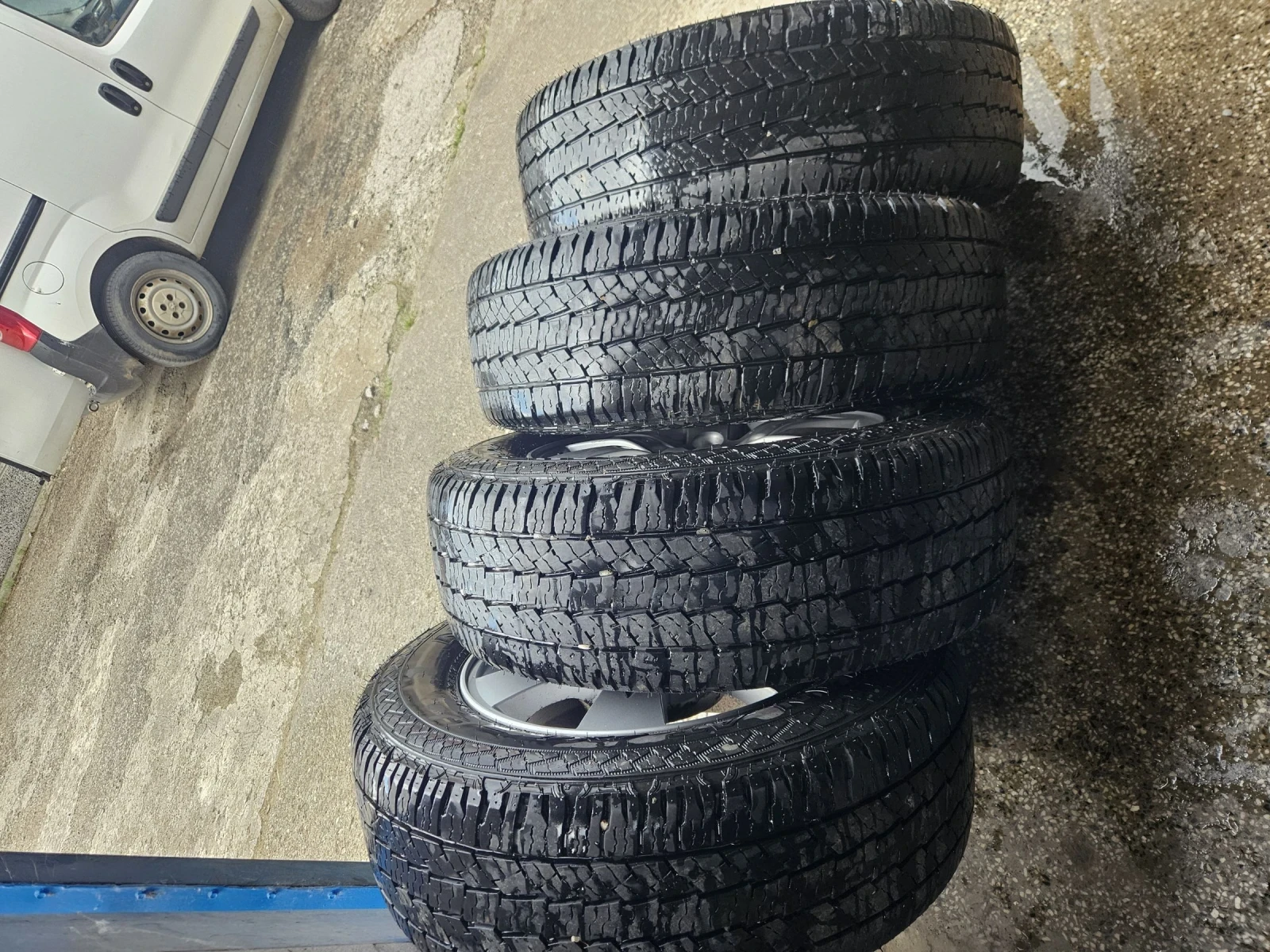 Гуми с джанти Nexen 245/65R17, снимка 4 - Гуми и джанти - 54874377