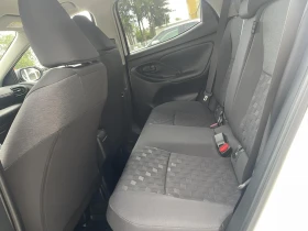Toyota Yaris 1.5 CHIC EXTRA HEV, снимка 10