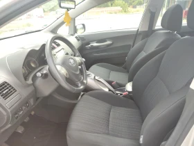 Toyota Auris 2.0 D-4D, снимка 13
