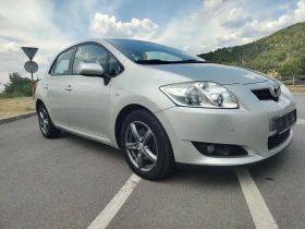 Toyota Auris 2.0 D-4D, снимка 2