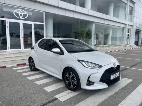 Toyota Yaris 1.5 CHIC EXTRA HEV