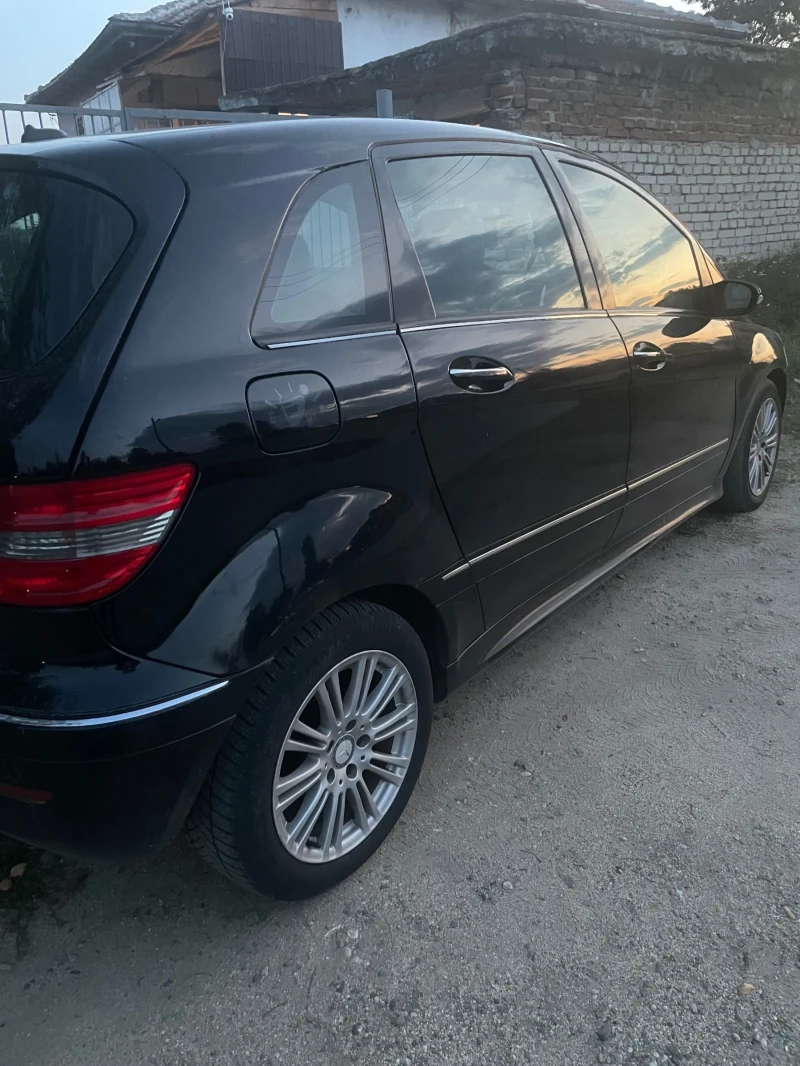 Mercedes-Benz B 200, снимка 2 - Автомобили и джипове - 47507661