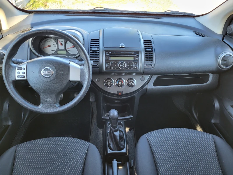 Nissan Note 1.4, снимка 12 - Автомобили и джипове - 48365658