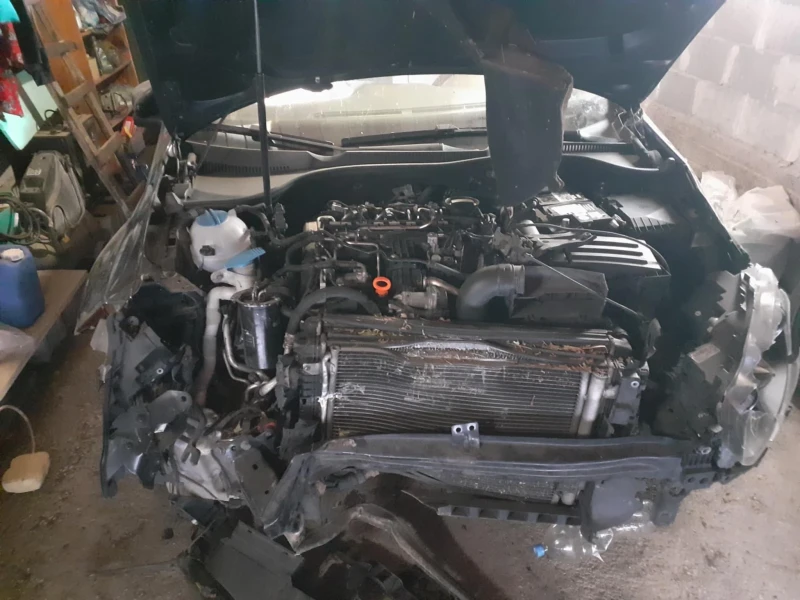 VW Golf, снимка 3 - Автомобили и джипове - 48451751