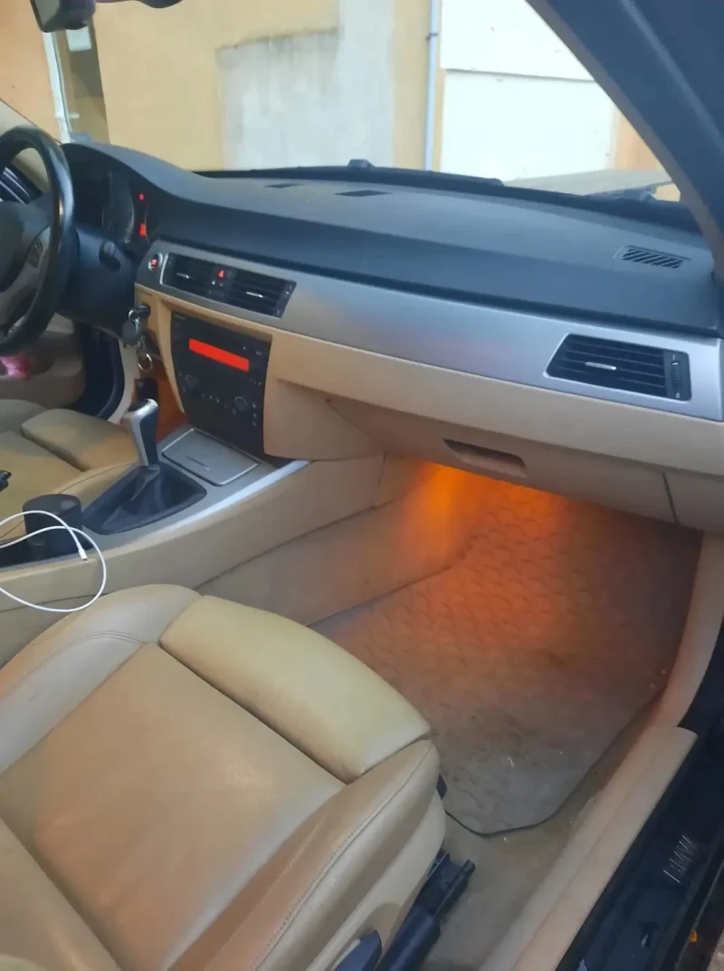 BMW 320 BMW 320i, снимка 4 - Автомобили и джипове - 49358142