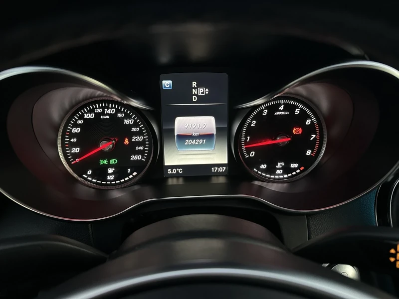 Mercedes-Benz C 400 AMG PACK* BURMASTER* 4MATIC* KEYLESS GO* PANO* КАМ, снимка 10 - Автомобили и джипове - 52793828