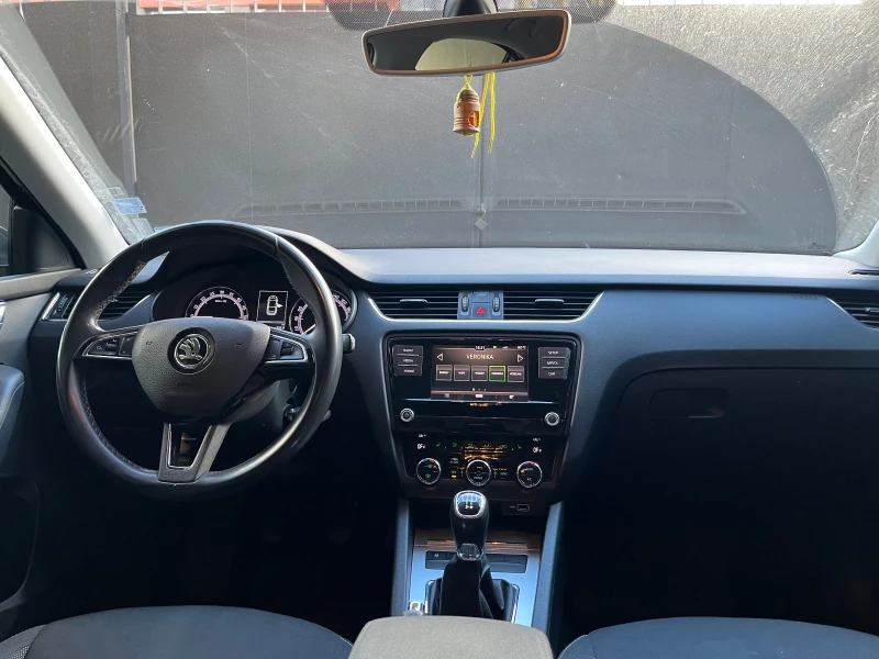 Skoda Octavia, снимка 9 - Автомобили и джипове - 52965915