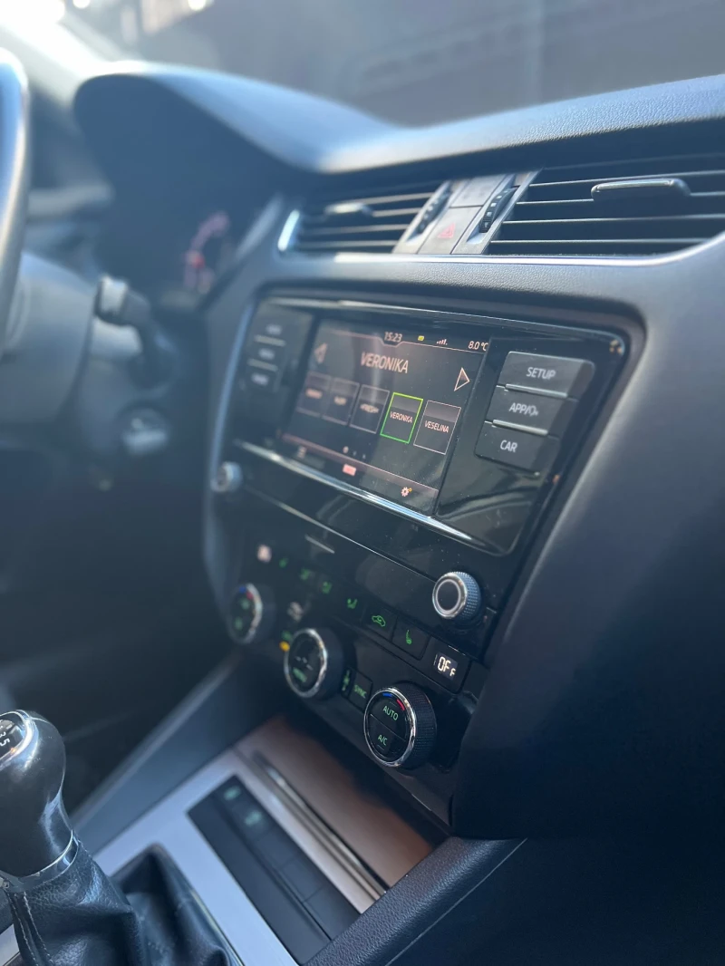 Skoda Octavia, снимка 7 - Автомобили и джипове - 52965915