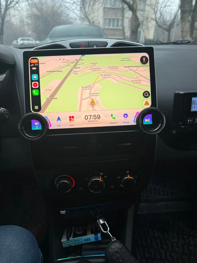 Renault Clio 1.5 dCi, снимка 8 - Автомобили и джипове - 53516228