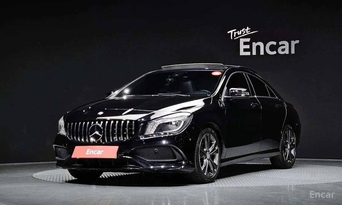 Mercedes-Benz CLA 200, снимка 1