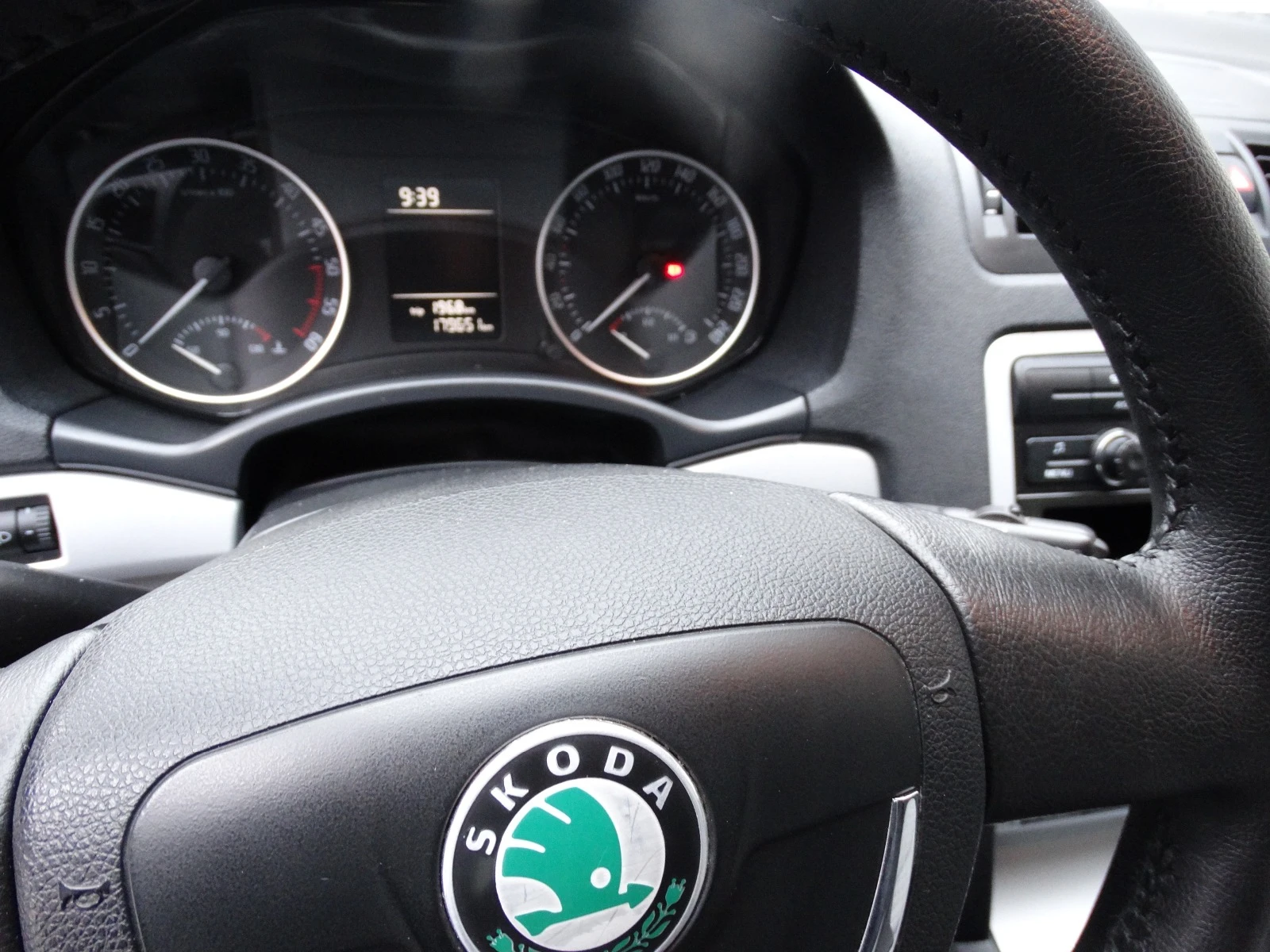 Skoda Octavia 1.6 TDI 4X4 PROMOCIQ | Mobile.bg   11