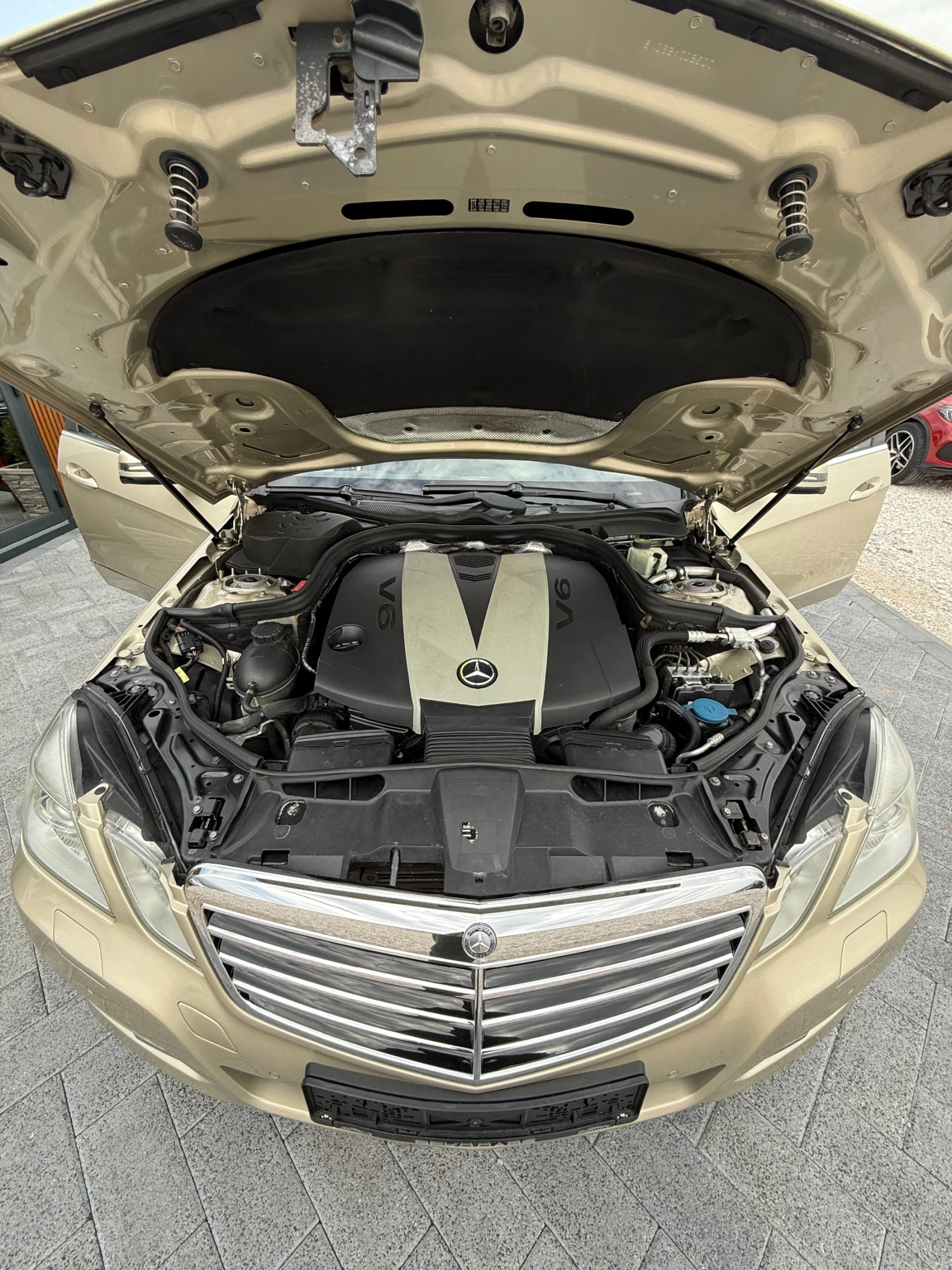 Mercedes-Benz E 350 Нов внос от Белгия! - изображение 9