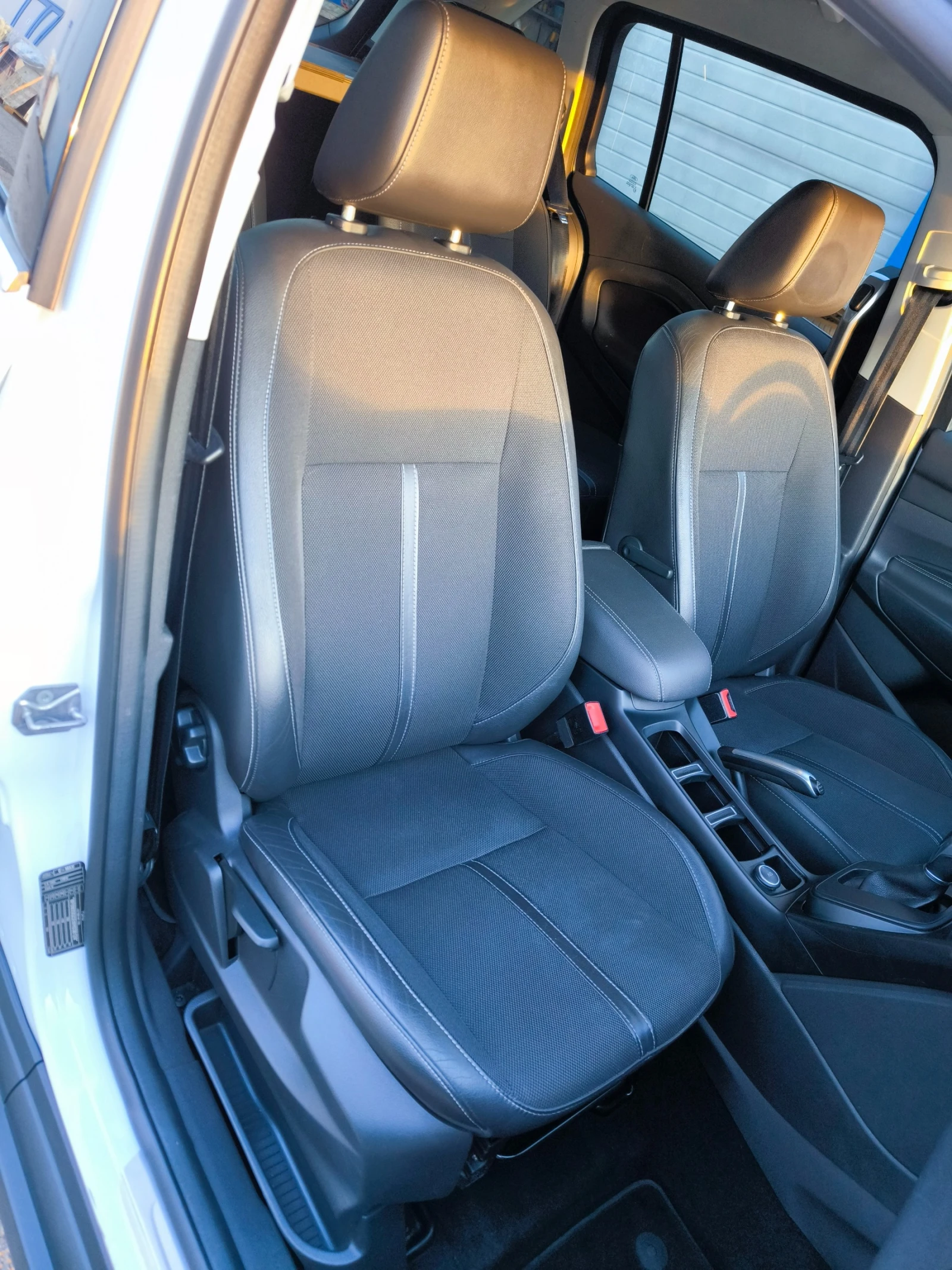 Ford Grand C-Max 2.0 TDCI 170 Titanium Automatic - изображение 9
