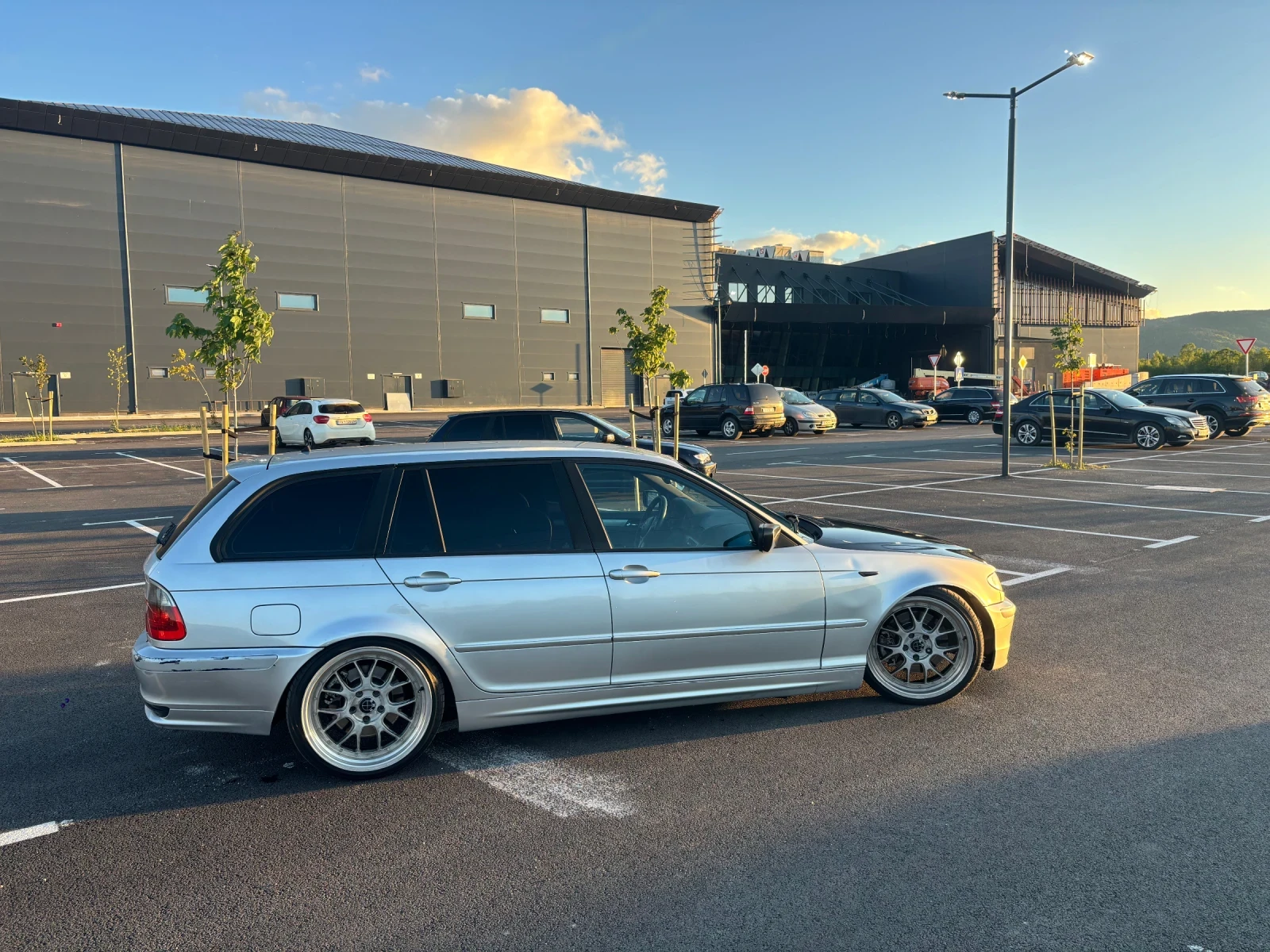 BMW 330  - изображение 6