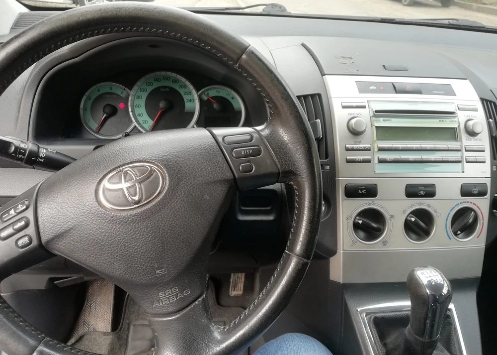 Toyota Corolla verso  - изображение 5