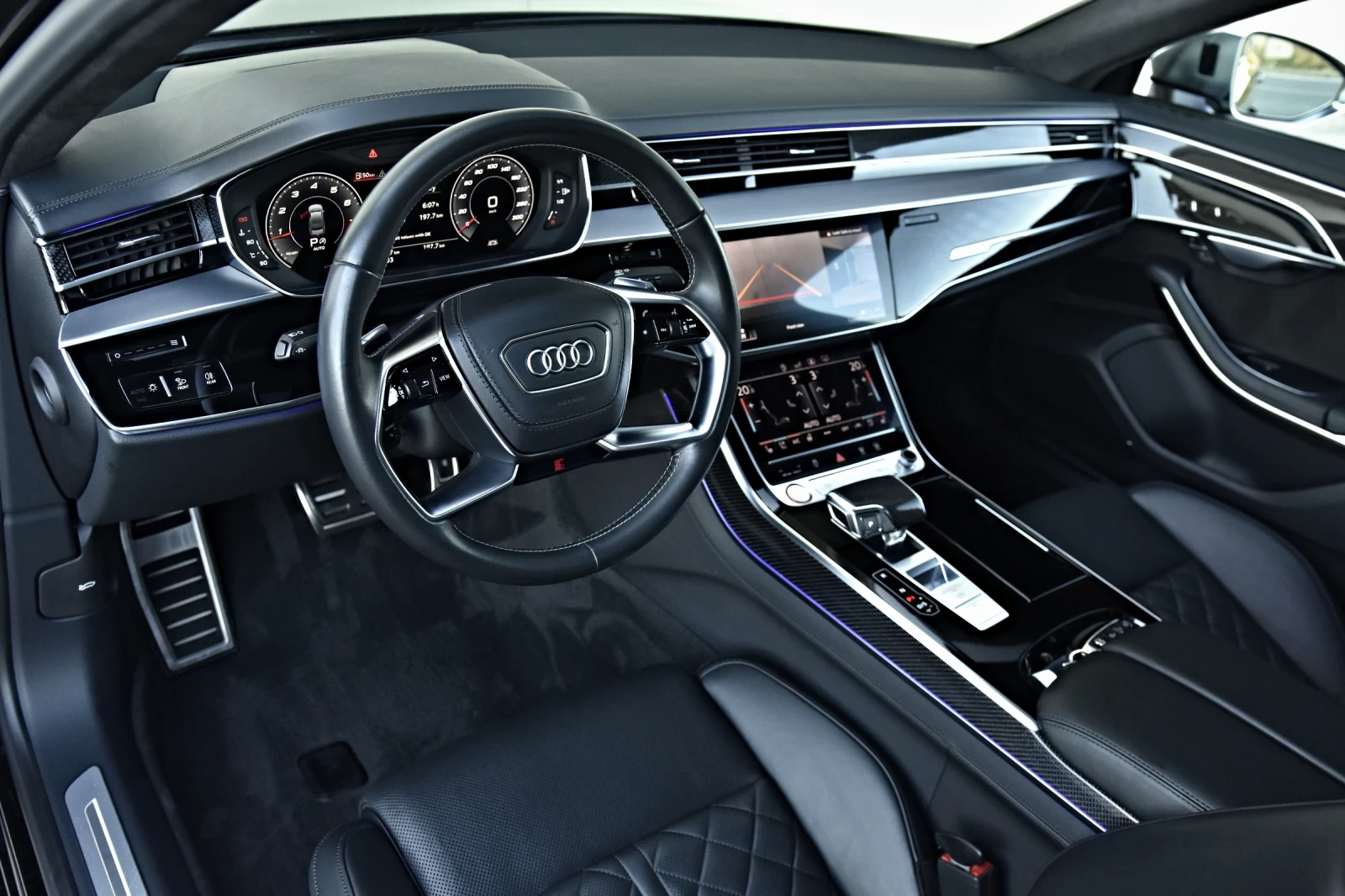 Audi S8 4.0 V8T MATRIX B&O RS-SITZE 21" CERAMIC 360 CA - изображение 9