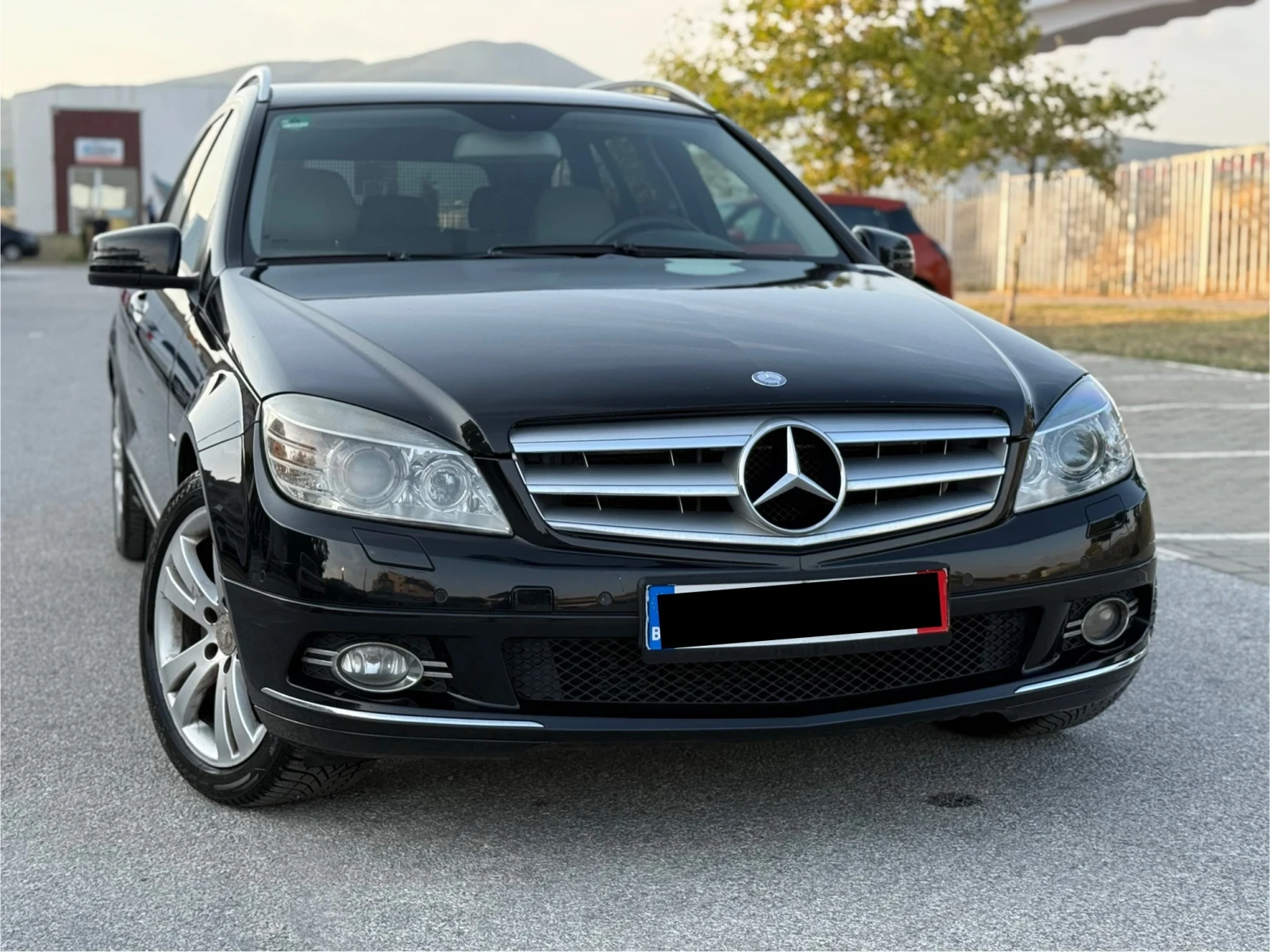 Mercedes-Benz C 250 Нави* Камера* Подгрев* Парктроник - изображение 8