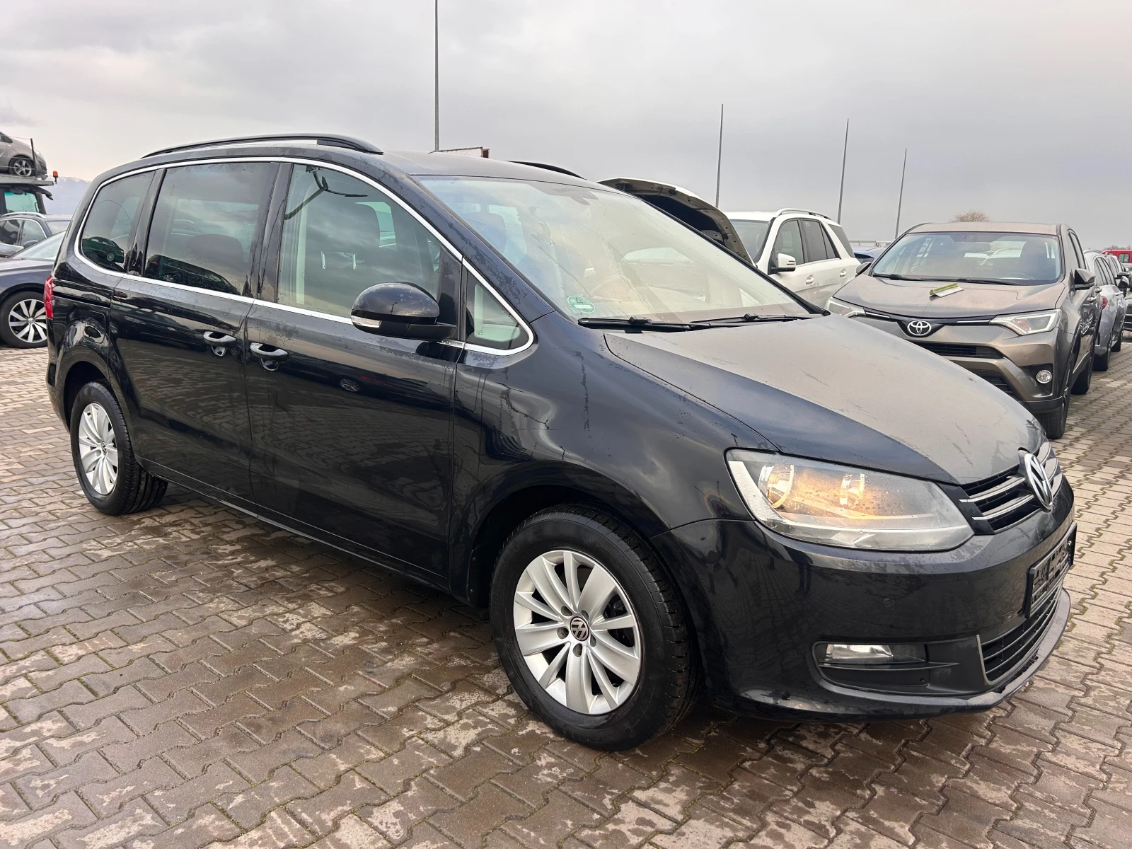 VW Sharan 2.0TDI AVTOMAT/NAVI EURO 5 - изображение 4