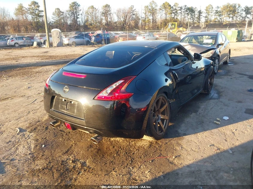 Nissan 370Z 3.7l 7-Speed Automatic/Base 6-Speed Manual/Nismo 6 - изображение 4