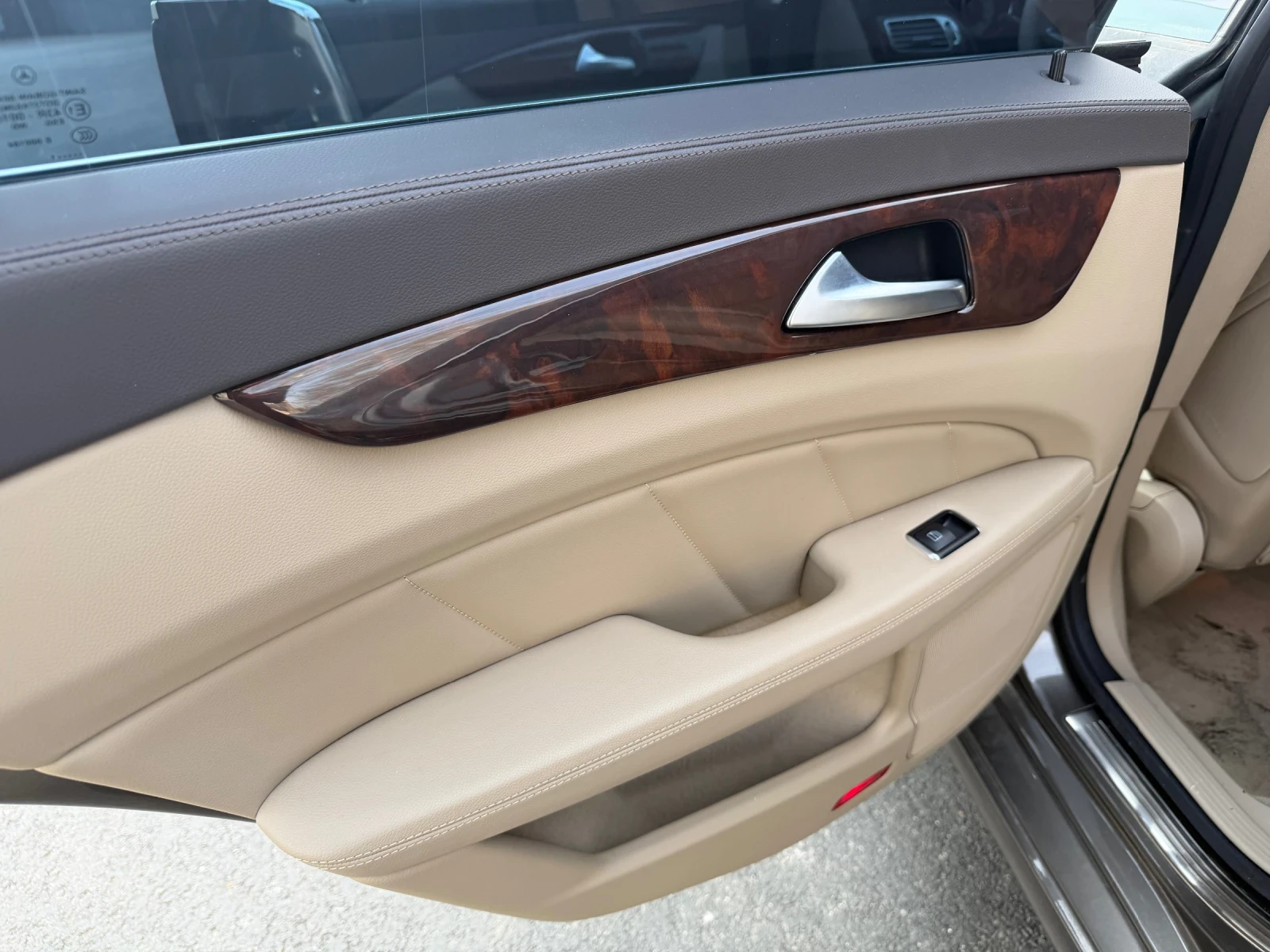 Mercedes-Benz CLS 350, снимка 10 - Автомобили и джипове - 53885103