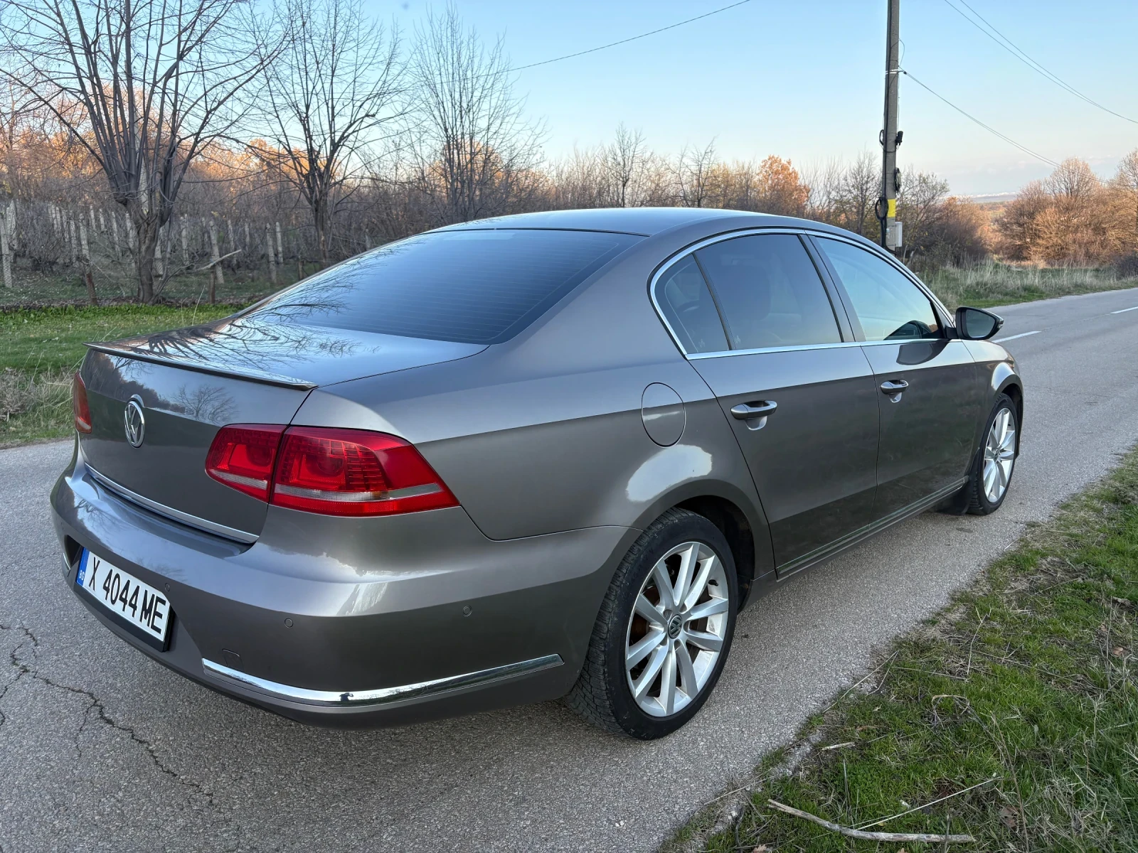VW Passat 2.0TDI LED Highline, снимка 7 - Автомобили и джипове - 53932288