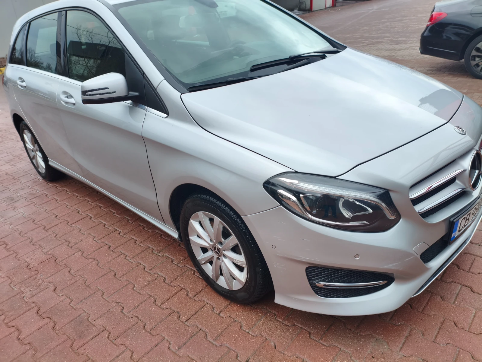 Mercedes-Benz B 200, снимка 3 - Автомобили и джипове - 54044520