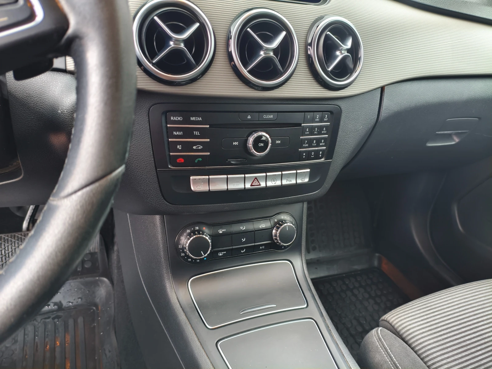 Mercedes-Benz B 200, снимка 9 - Автомобили и джипове - 54044520