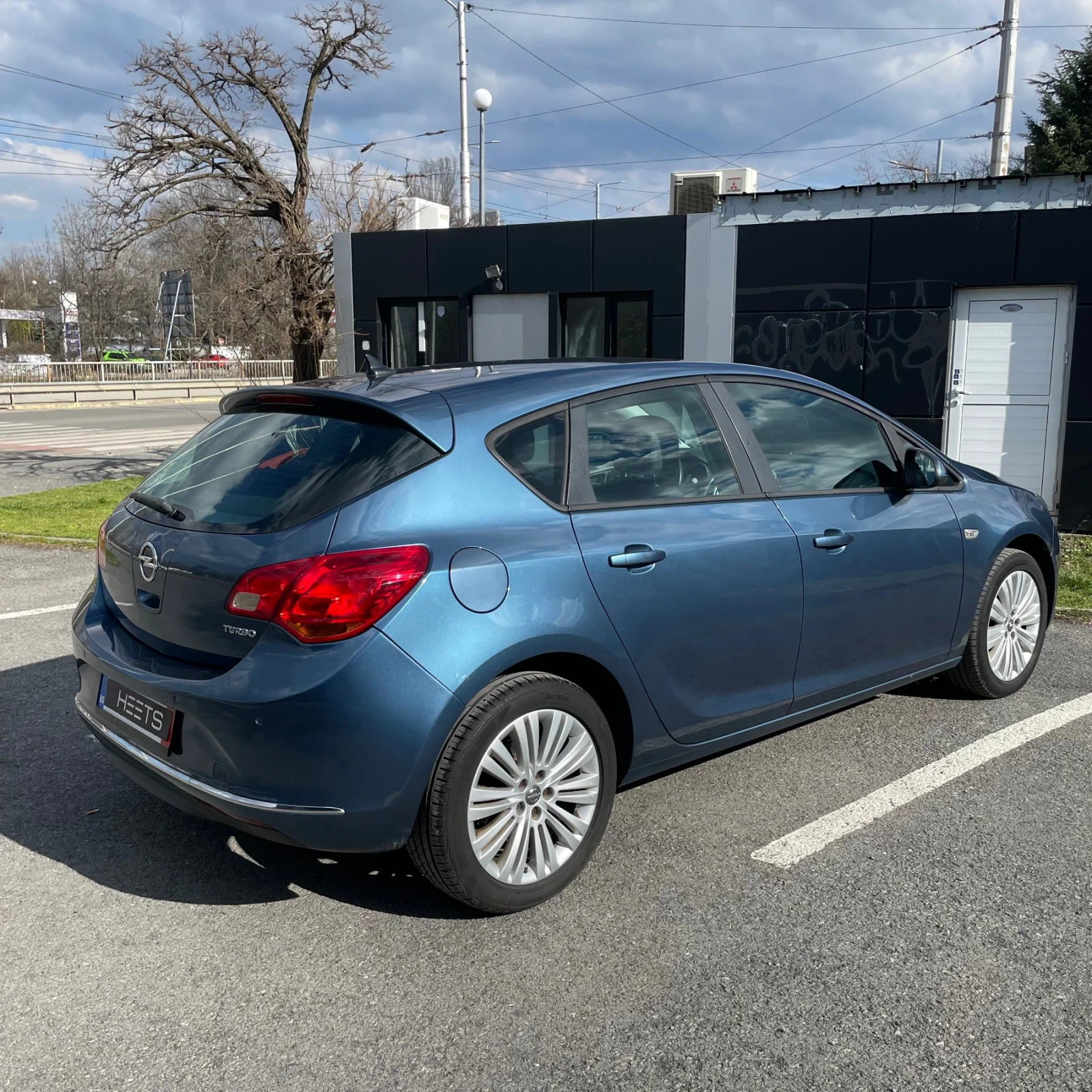 Opel Astra 1.4 TURBO COSMO FACE LIFT 140ps, снимка 9 - Автомобили и джипове - 54050865