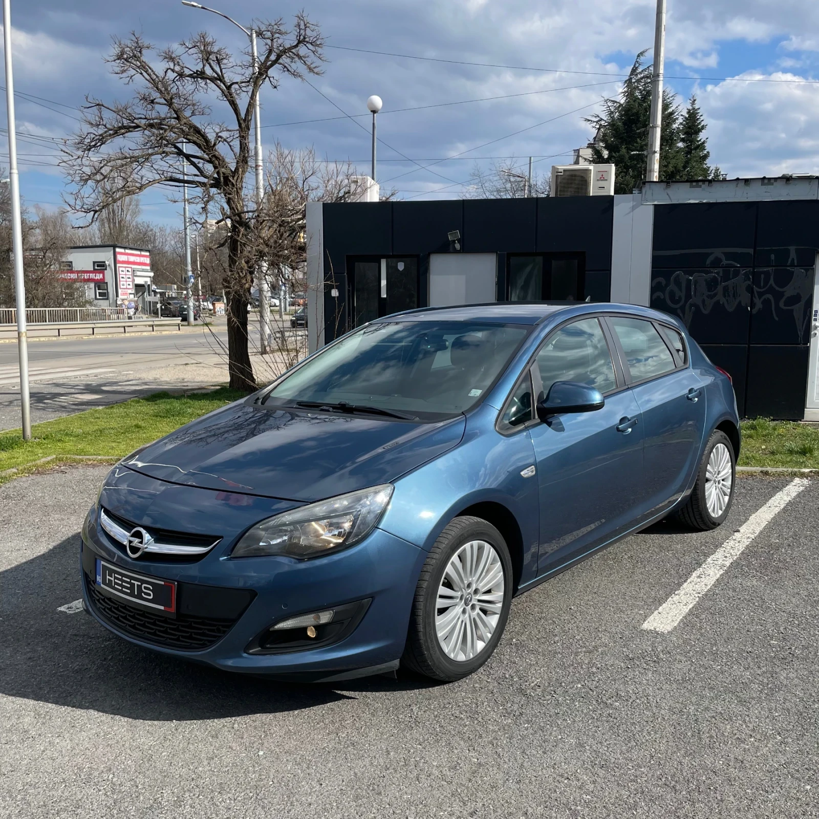 Opel Astra 1.4 TURBO COSMO FACE LIFT 140ps, снимка 2 - Автомобили и джипове - 54050865