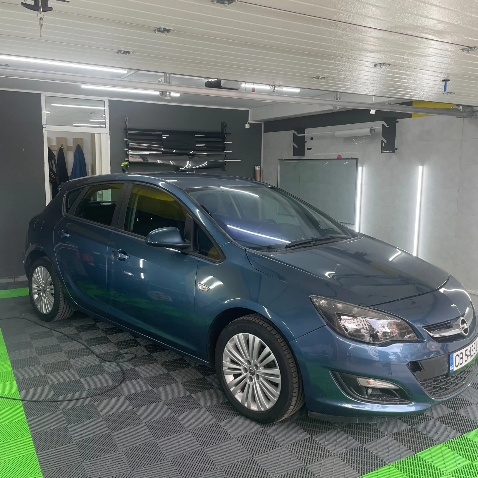 Opel Astra 1.4 TURBO COSMO FACE LIFT 140ps, снимка 2 - Автомобили и джипове - 54050865