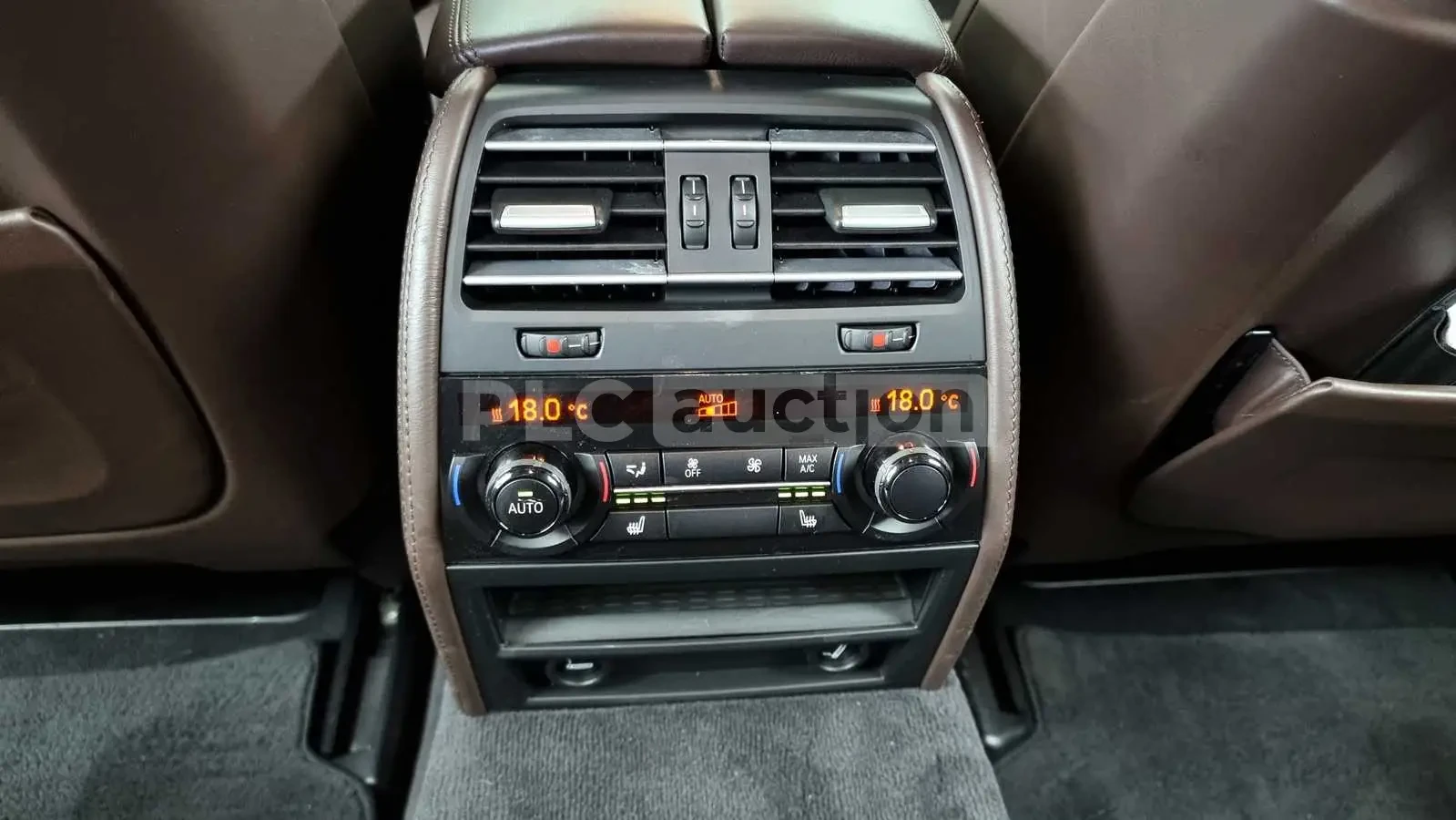 BMW 740 * Хед-ъп * 360 Камери * Обдухване * , снимка 15 - Автомобили и джипове - 54267718