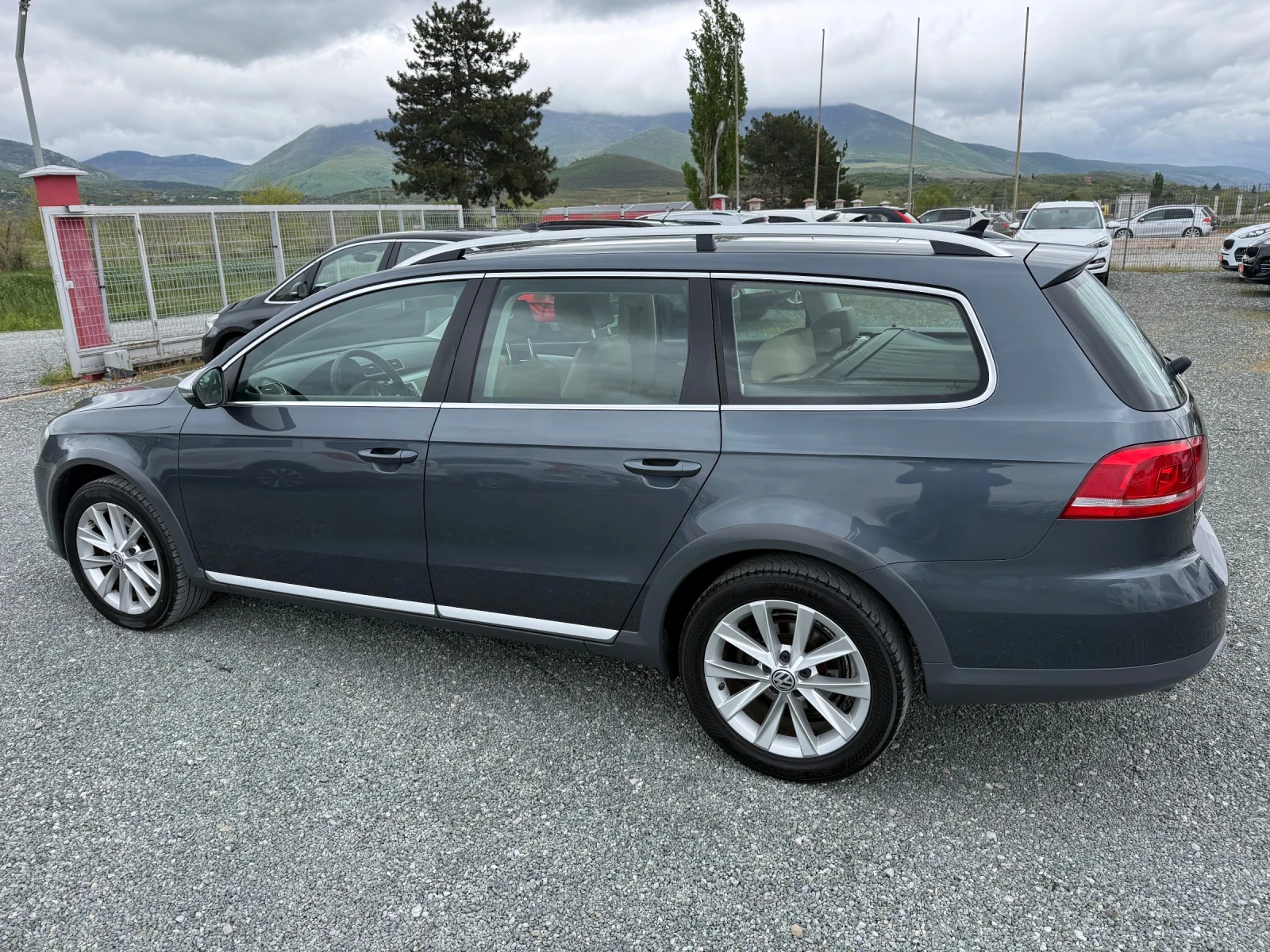 VW Passat (KATO НОВА)^(4x4), снимка 9 - Автомобили и джипове - 54366083