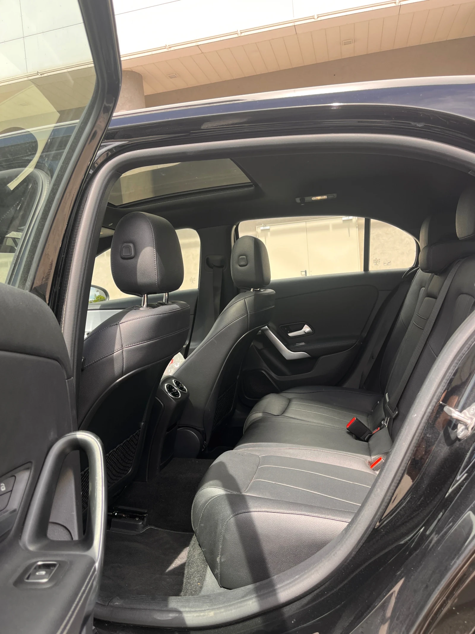Mercedes-Benz A 250 4Matic, снимка 12 - Автомобили и джипове - 54510961