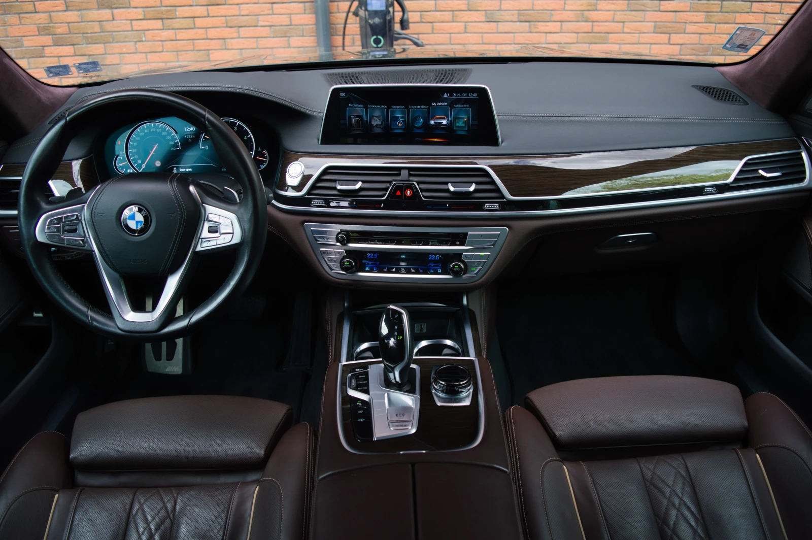 BMW 740 D xDrive M-pack, снимка 7 - Автомобили и джипове - 54581092