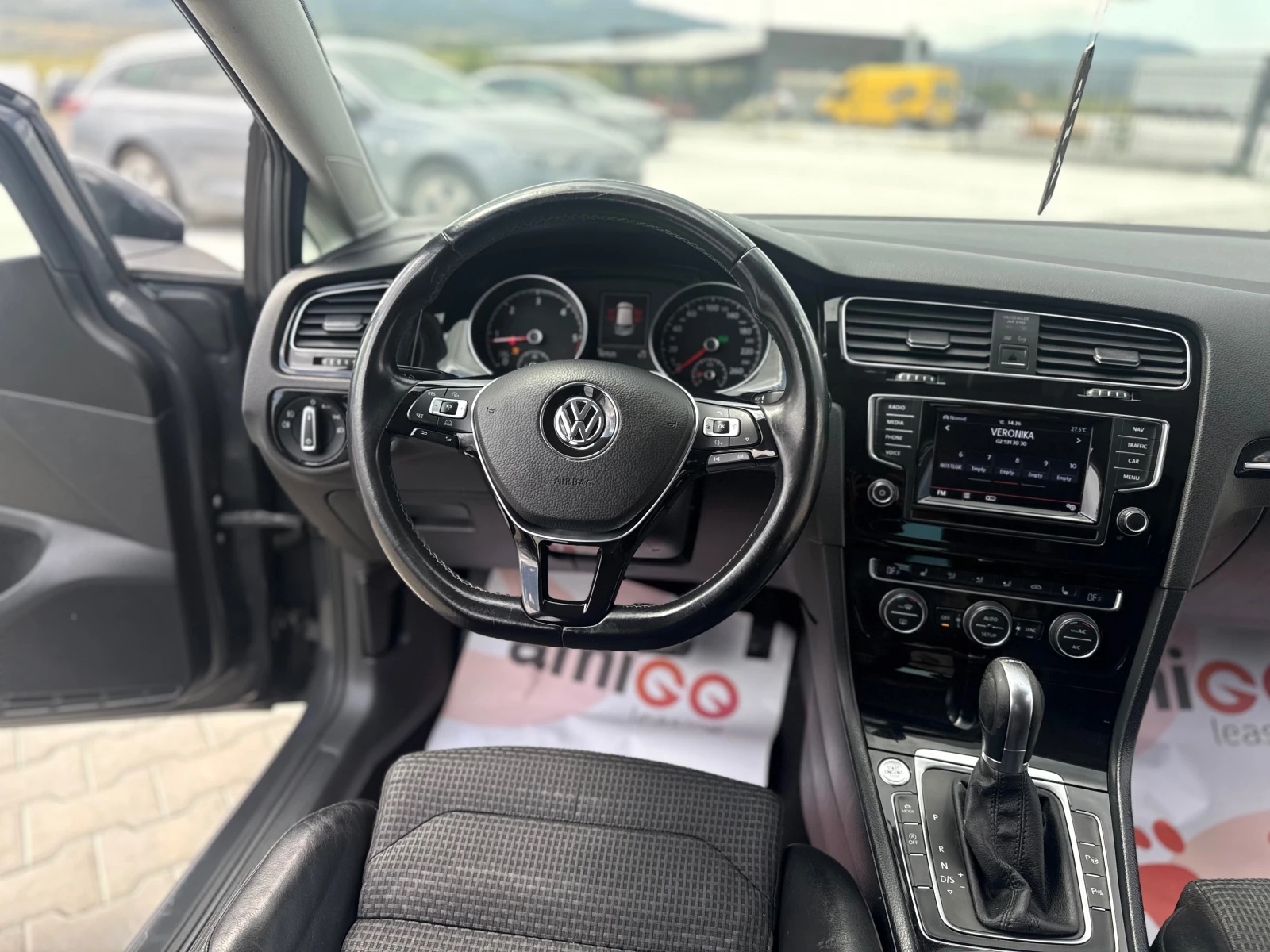 VW Golf 1.6 TDI DSG СОБСТВЕН ЛИЗИНГ , снимка 15 - Автомобили и джипове - 54712508