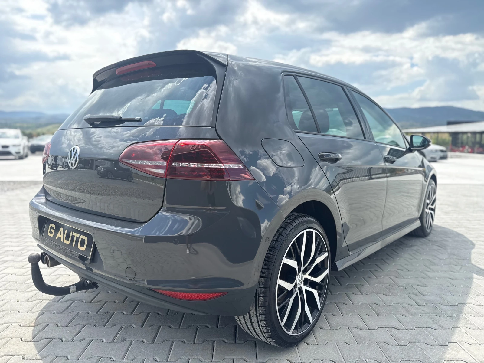 VW Golf 1.6 TDI DSG СОБСТВЕН ЛИЗИНГ , снимка 5 - Автомобили и джипове - 54712508